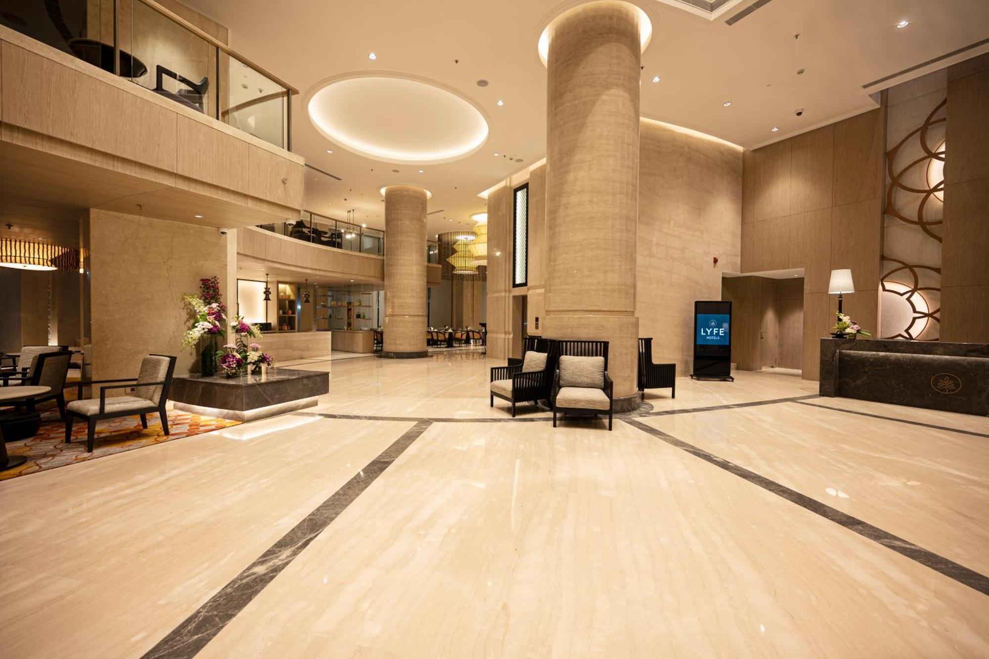 Lyfe Hotel บูบันเนสชวาร์ ภายนอก รูปภาพ