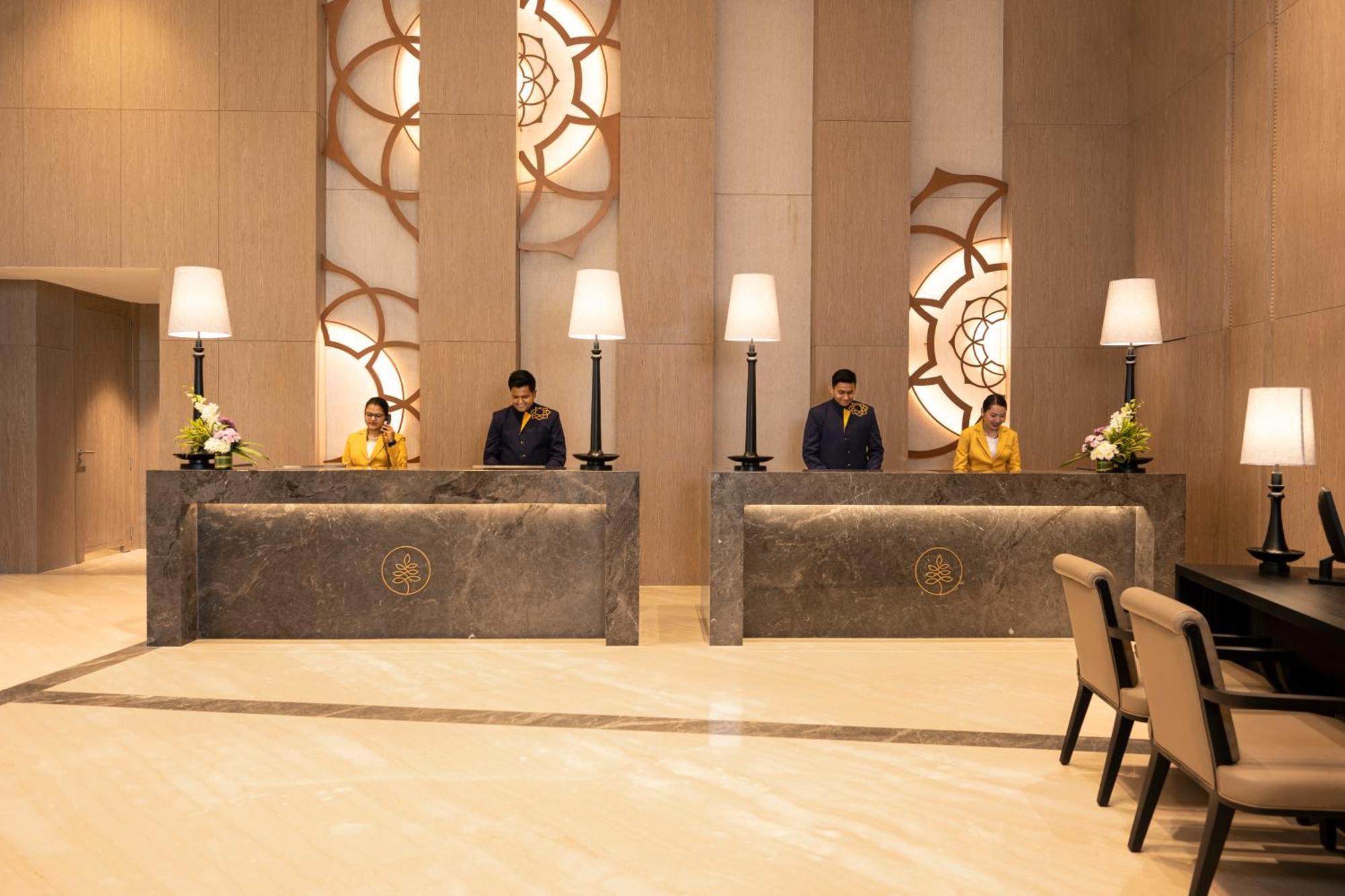 Lyfe Hotel บูบันเนสชวาร์ ภายนอก รูปภาพ